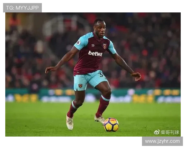 利兹联俱乐部宣布管理层调整球队加速重建计划迎来全新发展阶段